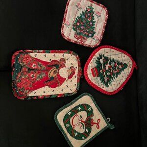 Vintage Kitchen Towels & Pot Holders Christmas, Fruit & Farm Animal Themed